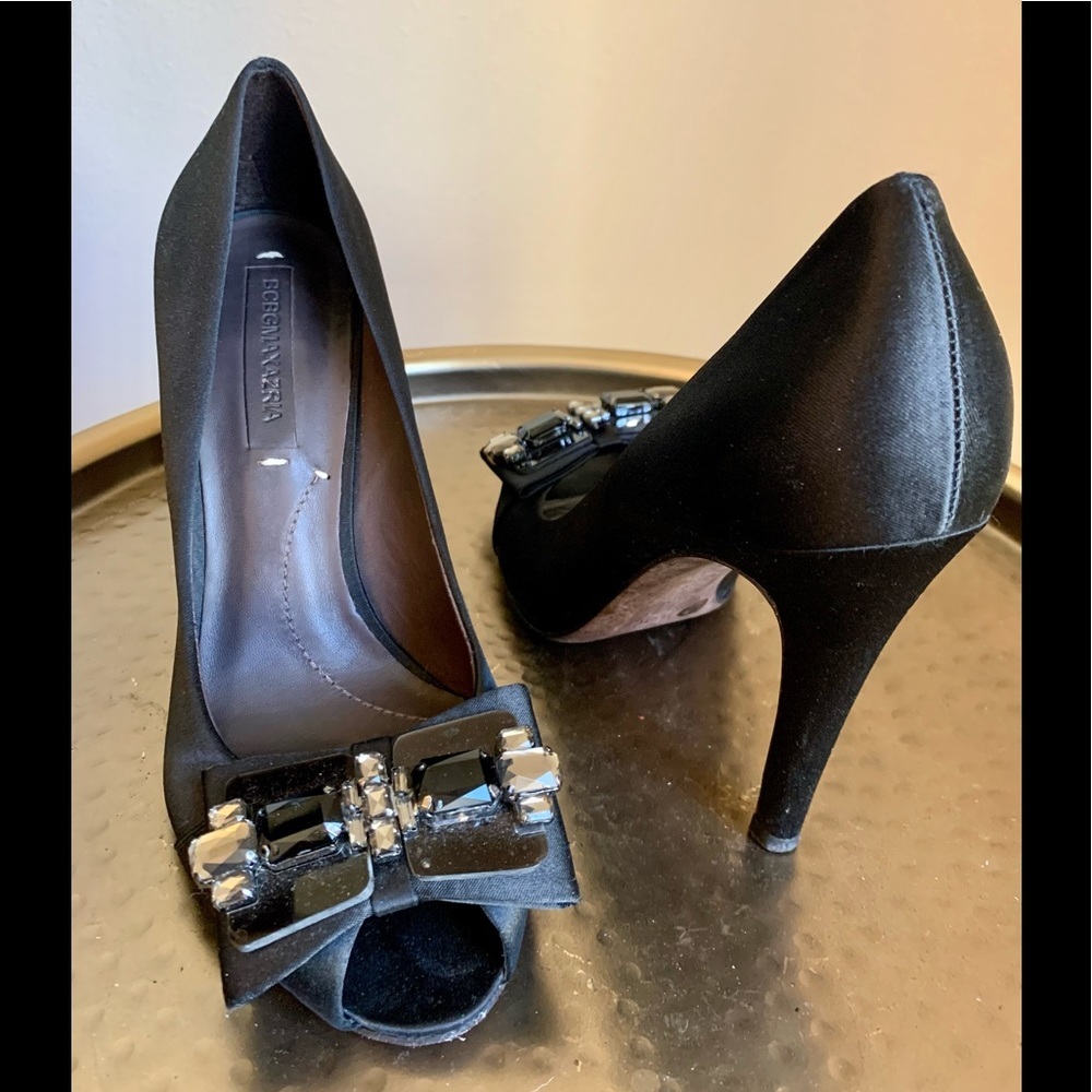 BCBG Black Satin Pump